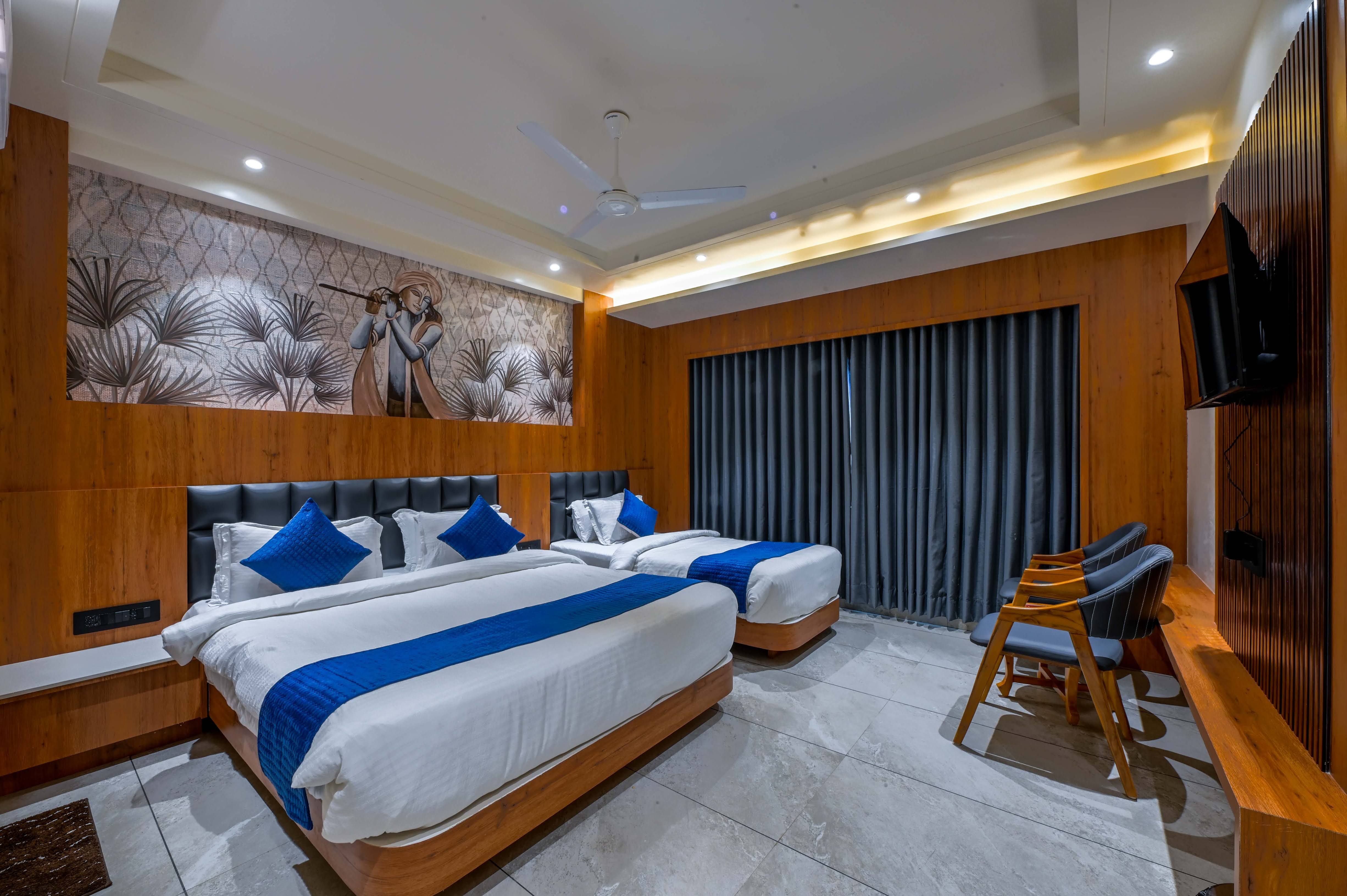 Deluxe King Room